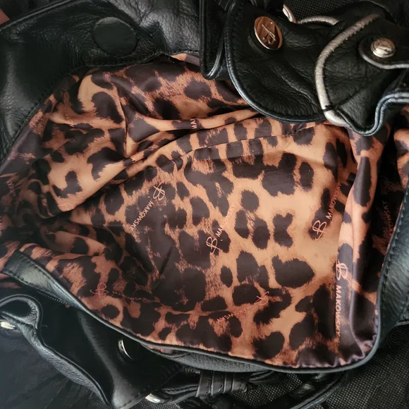 B. Makowsky Black and Silver Leather Shoulder Bag with Slouchy Design - Picture 3 of 4